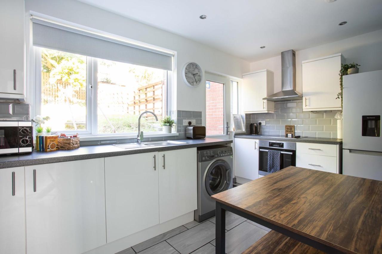 Fully Refurbished North Belfast Home מראה חיצוני תמונה