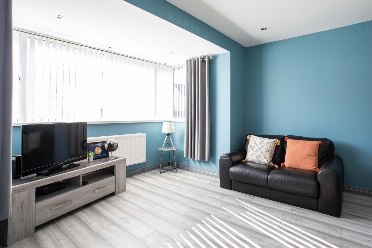 Fully Refurbished North Belfast Home מראה חיצוני תמונה
