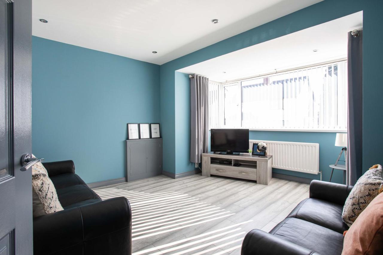 Fully Refurbished North Belfast Home מראה חיצוני תמונה